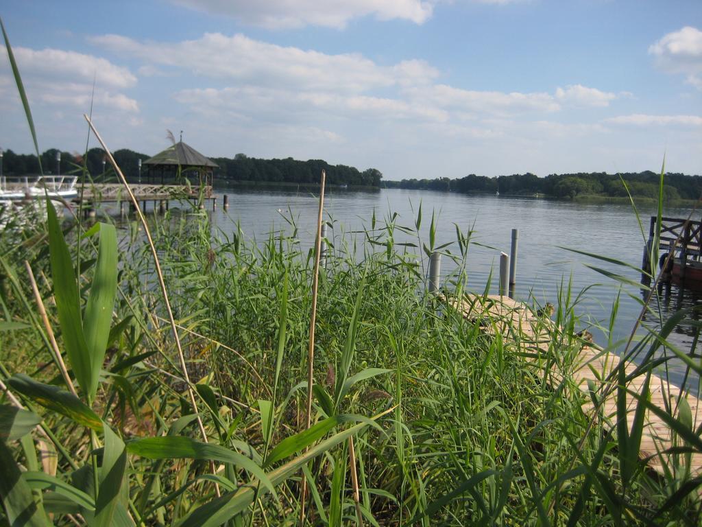 Schloss-Und Seeblick Apartment Rheinsberg Dış mekan fotoğraf