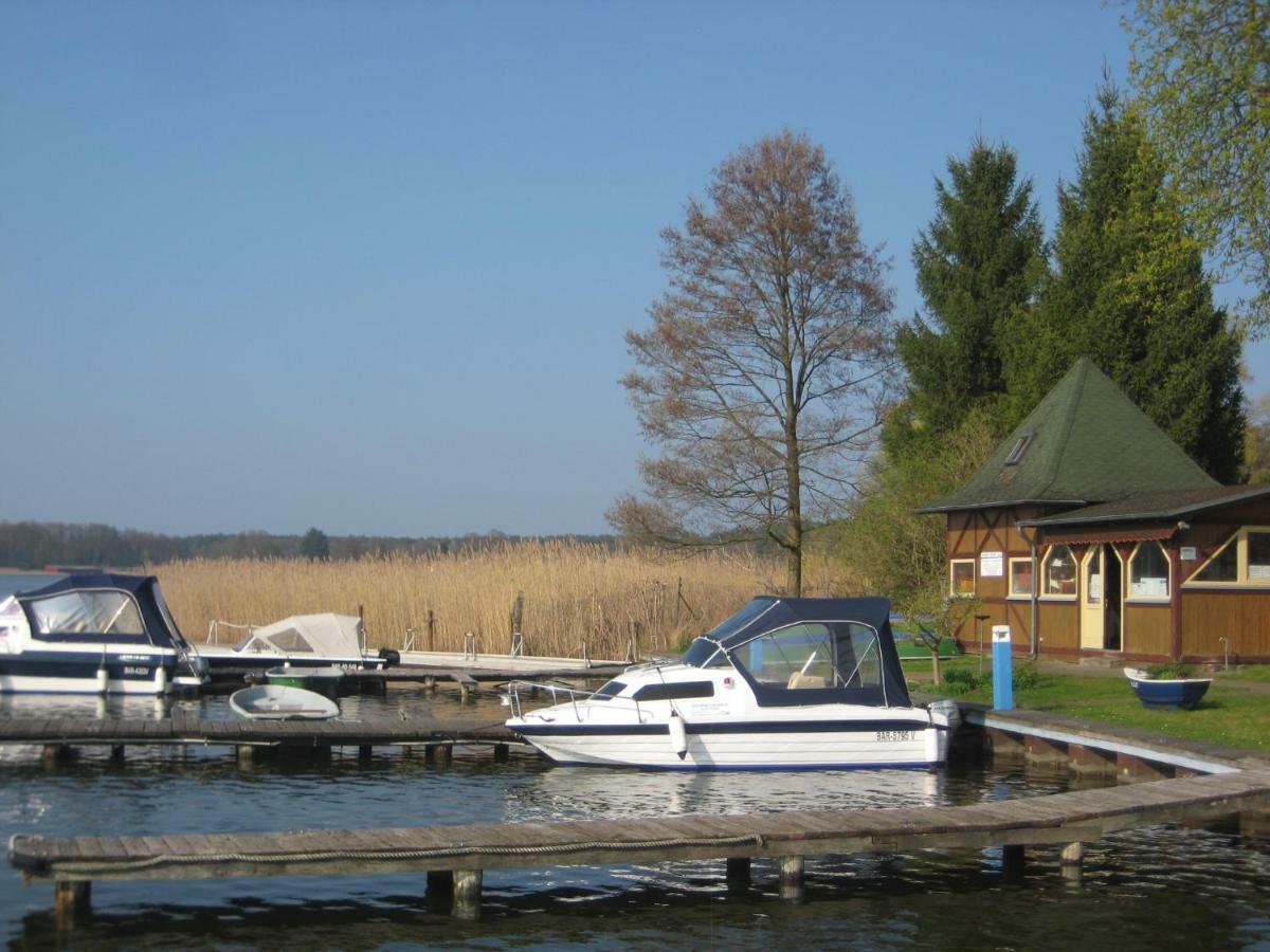 Schloss-Und Seeblick Apartment Rheinsberg Dış mekan fotoğraf