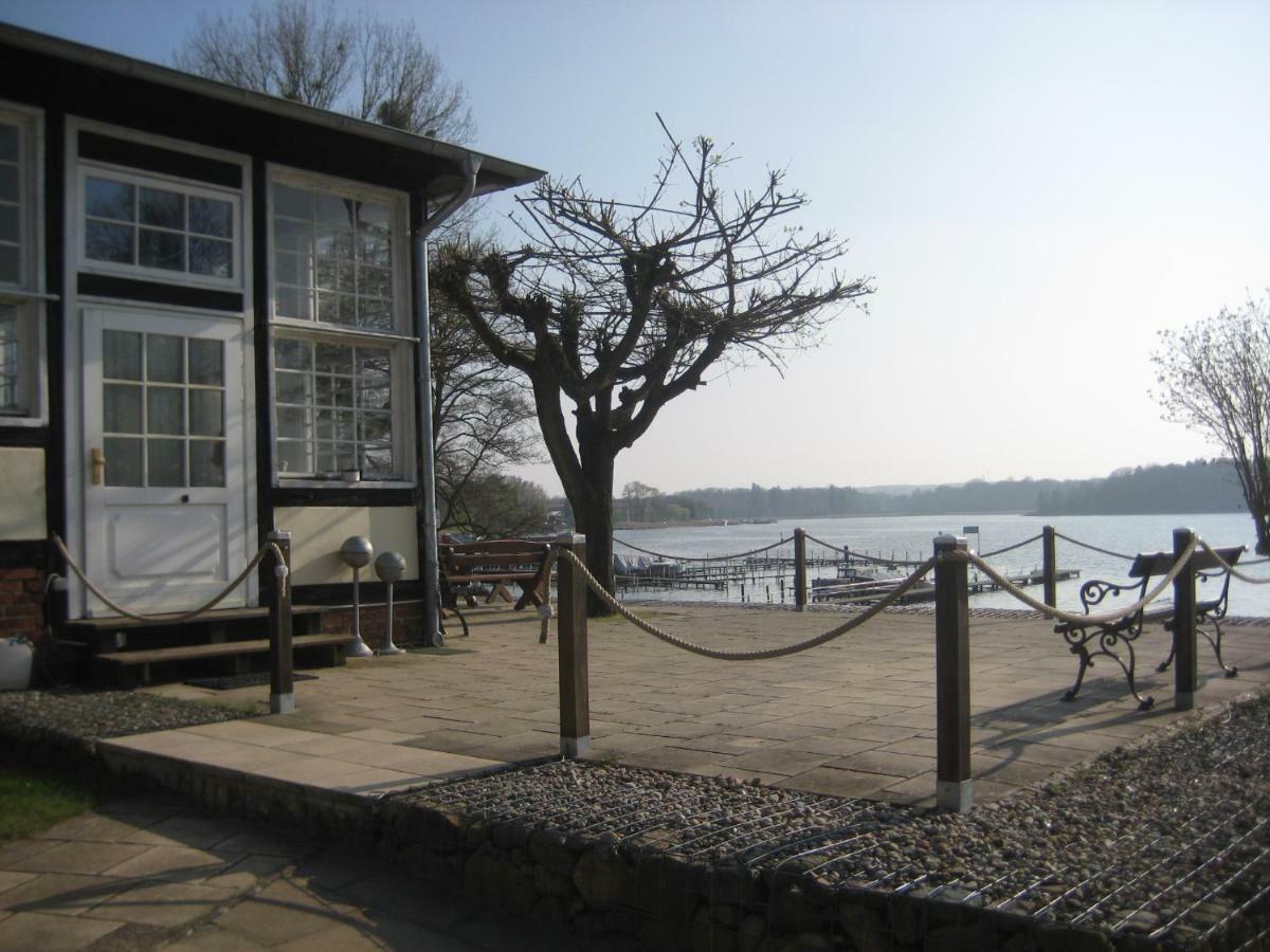 Schloss-Und Seeblick Apartment Rheinsberg Dış mekan fotoğraf